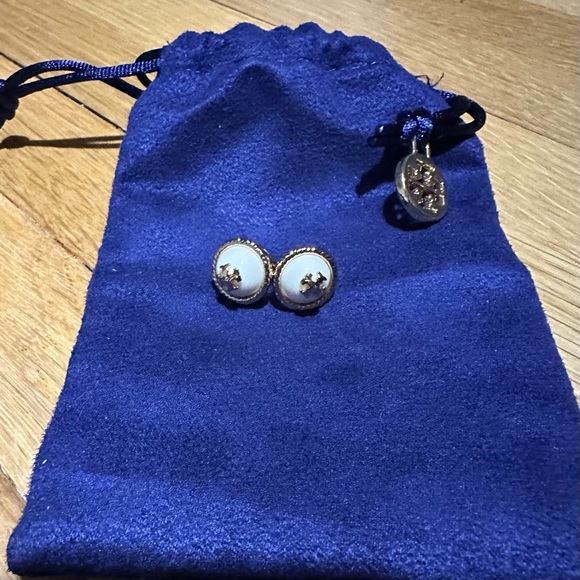 Tory Burch Earring - Picture 3 of 4